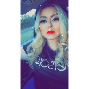 Meet your Posher, Melissa